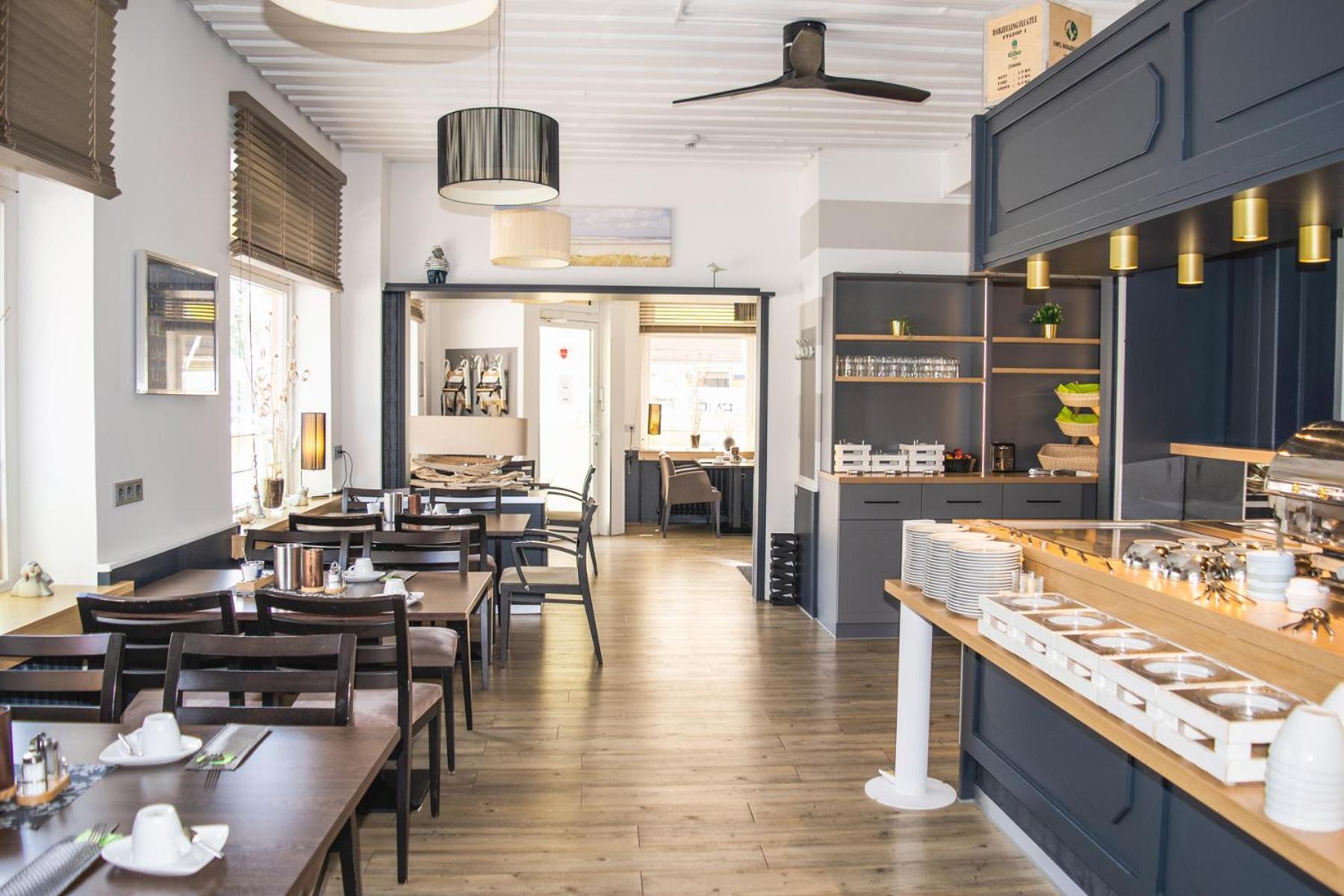 City Hotel Μπρέμερχαφεν Εξωτερικό φωτογραφία
